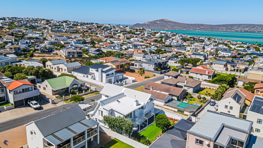 4 Bedroom Property for Sale in Myburgh Park Western Cape